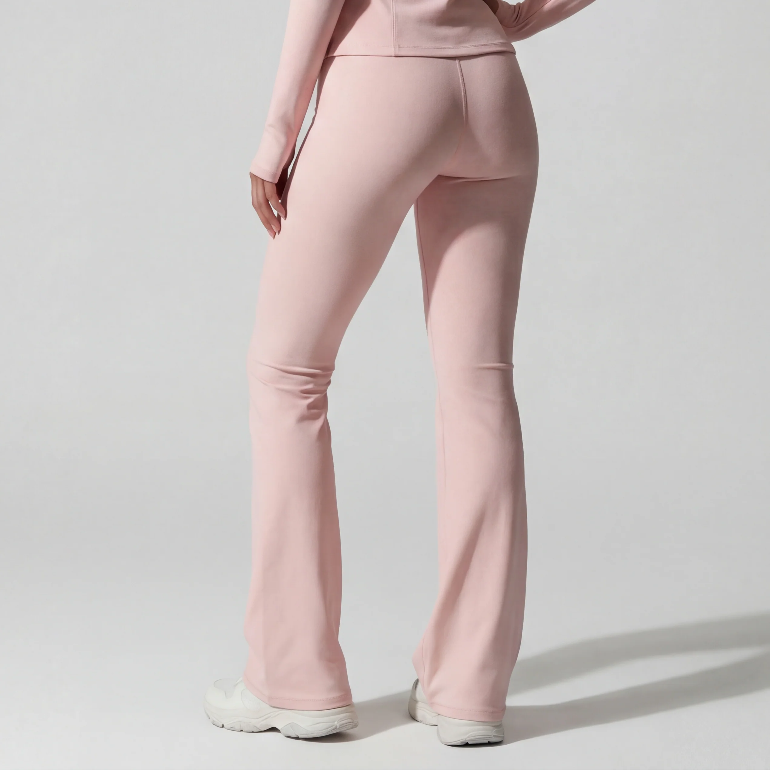 Everyday Seamless Flare Leggings - Image 5