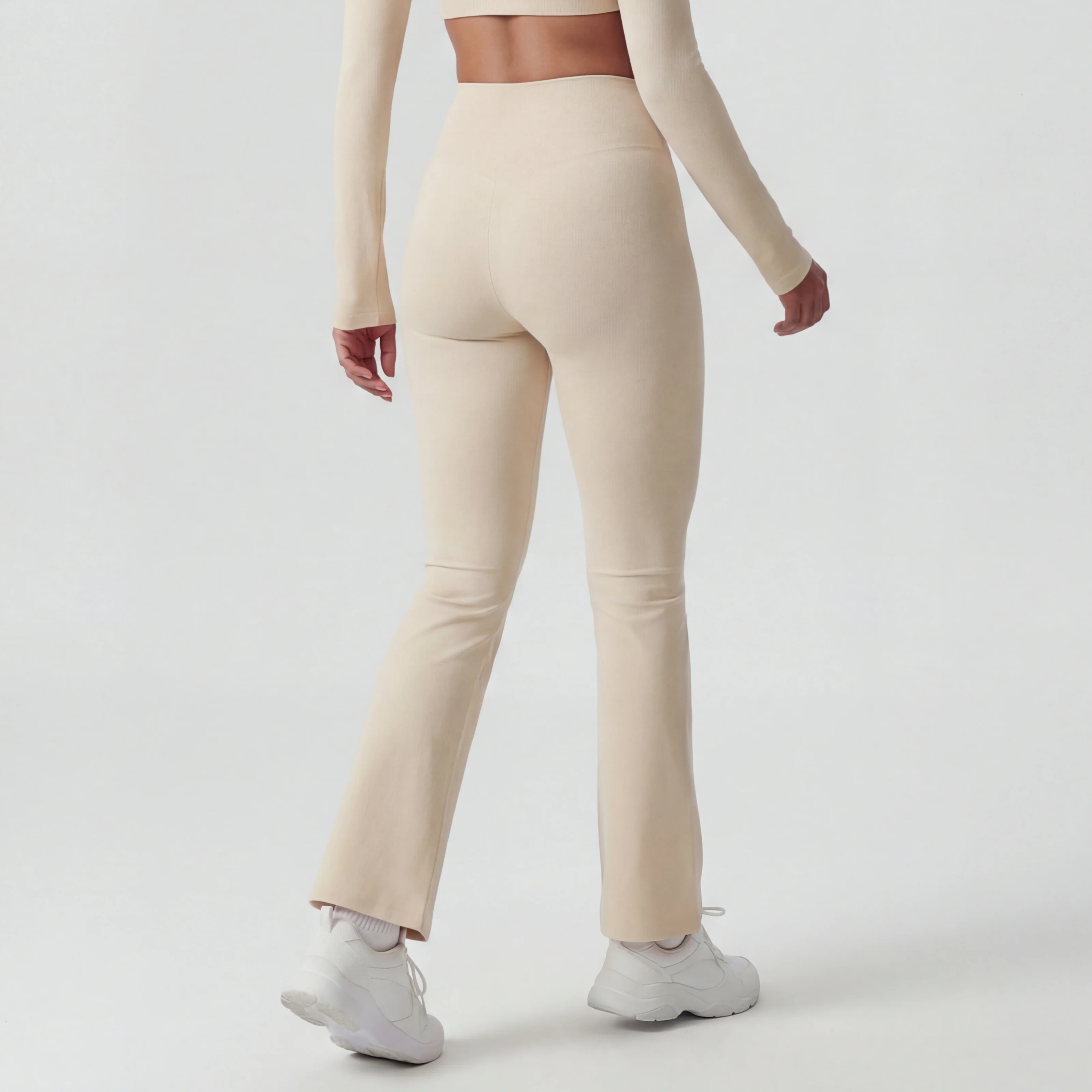 Asymé Seamless Bolero Set - Image 3